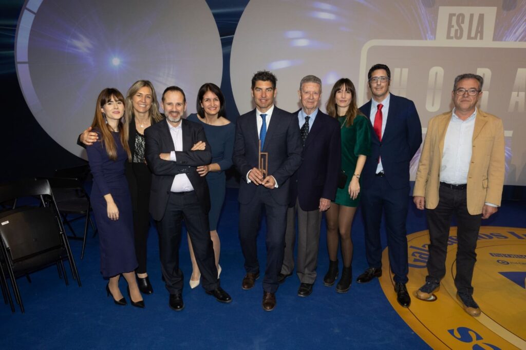Miembros de garajedoce y encuentros now, premio Diario Información marzo 2022